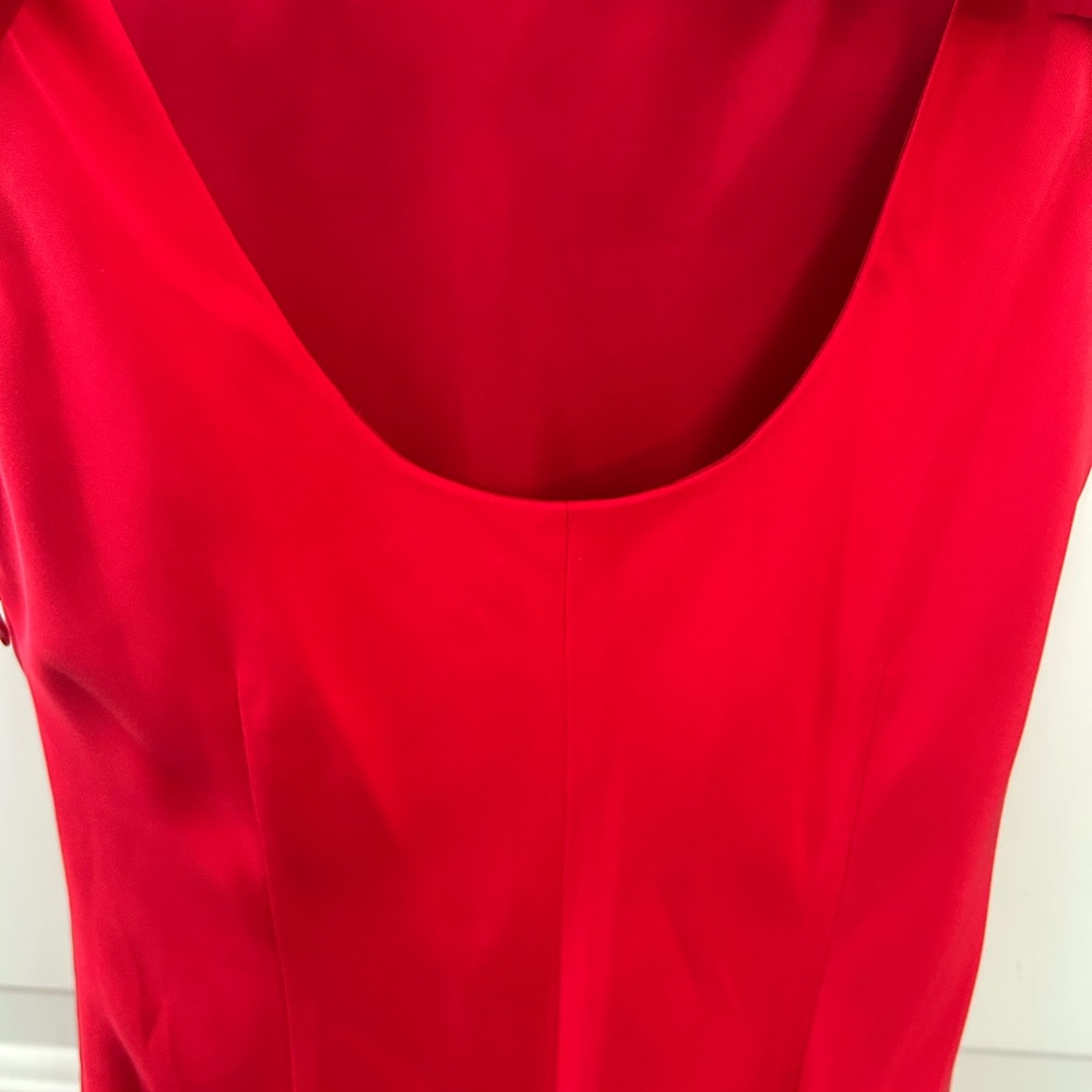 Silk Red Sleeveless Back Drape Dress Size 4 by Flores & Flores - Picture 6 of 12